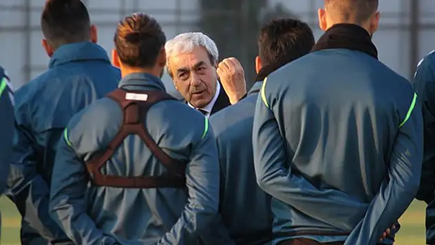 Anadolu Selçukspor kongreye gidiyor