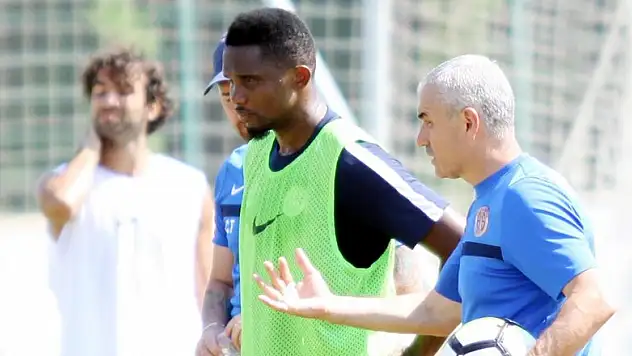 Konyaspor'da Eto'o- Çalımbay krizi olmayacak