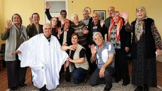 En 'huzurlu' tiyatro grubu