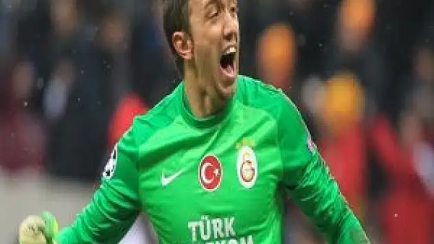 Galatasaray'da Muslera şoku!