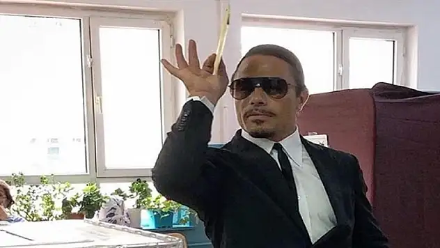 Nusret'ten sandıkta da aynı hareket