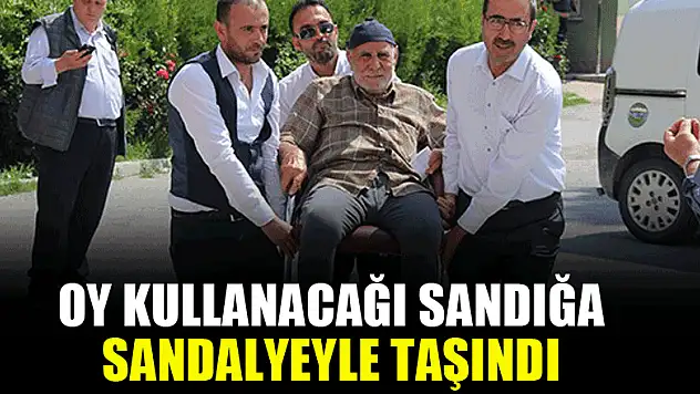 Oy kullanacağı sandığa sandalyeyle taşındı