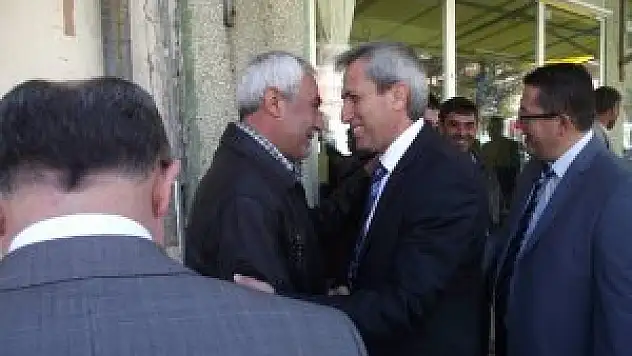 Solak, seçim çalışmarını sürdürüyor