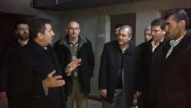 Ilgın Belediye Başkanı Oral, basın mensuplarına hastane inşaatını gezdirdi