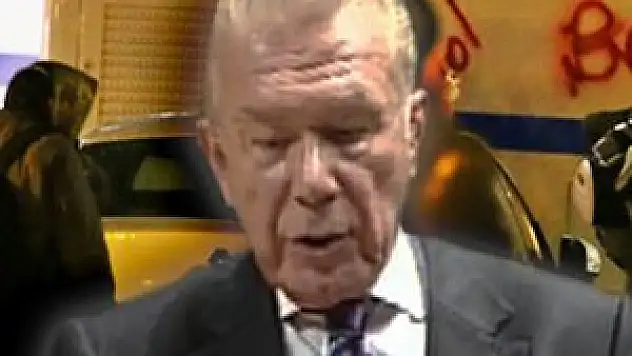 Uğur Dündar'dan dünya çapında provokasyon!