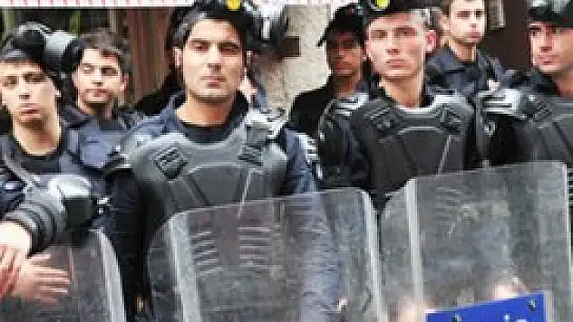 İkinci şark hizmetinden hangi polis muaf olacak?