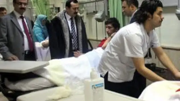 Gökbel yaralı öğrencileri ziyaret etti