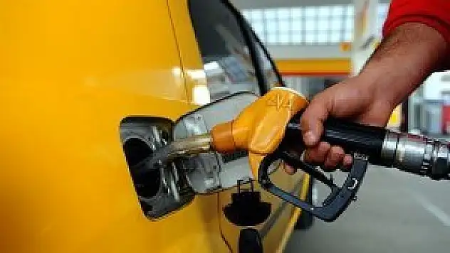 Petrol fiyatlarında düşüş devam ediyor