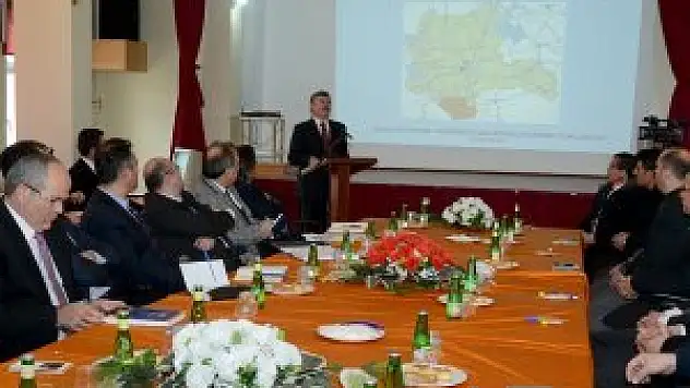 Konya'da 'İl Bütünü Çevre Düzeni Planı Çalışması' toplantısı yapıldı