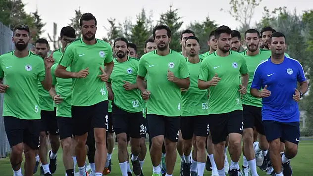 Konyaspor, Nike giydi