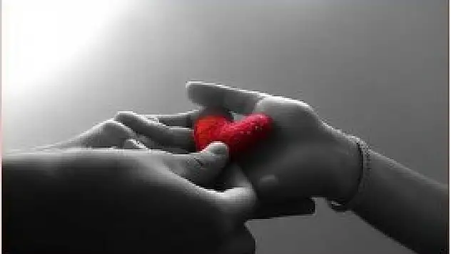 AKINSOFT'la 'Bana Aşkını Anlat'