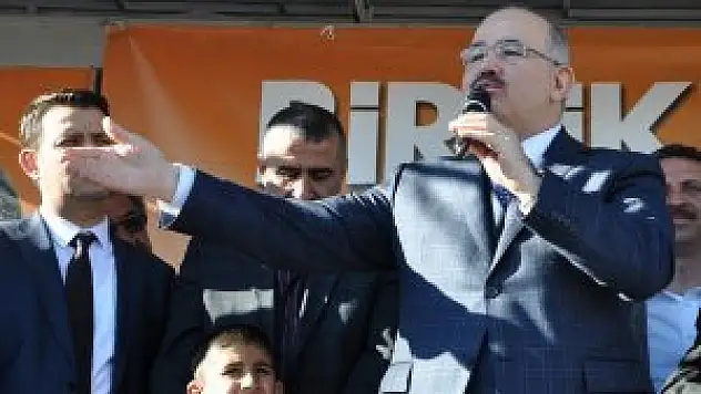 Hüseyin Çelik Konya'da, 'Türkiye'nin çimentosu AK Parti'dir bundan emin olun'