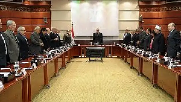 Mısır'da seçim ertelenmeyecek