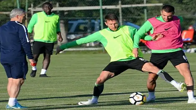 Konyaspor, ilk maçına çıkacak