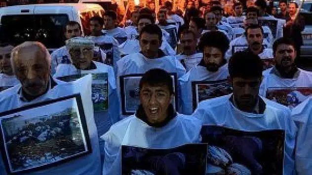 Halepçe halkı şehitlerini anıyor