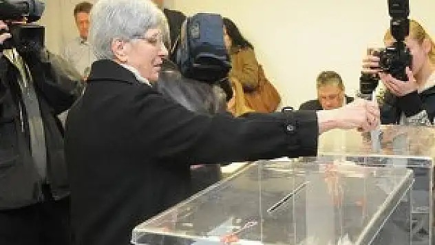 Sırbistan'da genel seçimler başladı