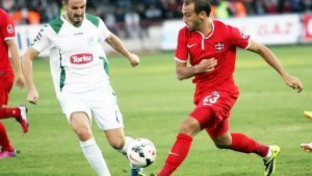 Torku Konyaspor'da kırmızı alarm 0-1