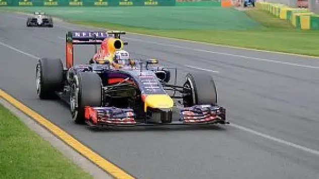 Red Bull pilotu Ricciardo diskalifiye edildi