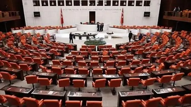 Meclis'in yeni döneminde HDP skandalı