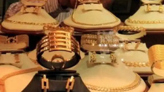 Altın son 7 ayın zirvesini gördü