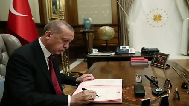 Başkan imzayı attı