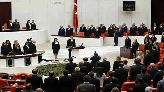 İşte TBMM'de en büyük alkışı alan 2 bakan!