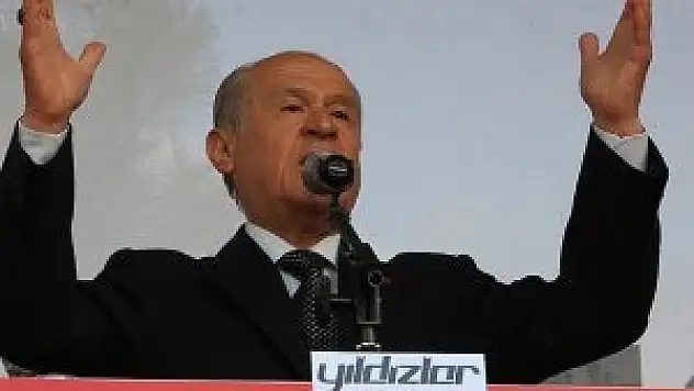 Hedefi 12'den vurmak için ille de MHP diyeceğiz