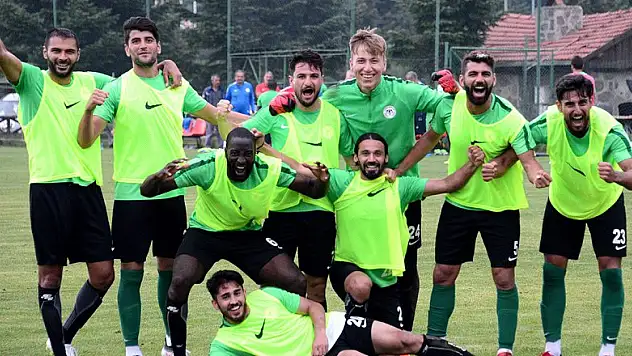 Kartal gümbür gümbür!