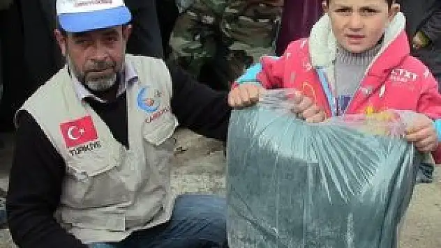 Suriye'ye yardımlar savaşın 4. yılında devam ediyor