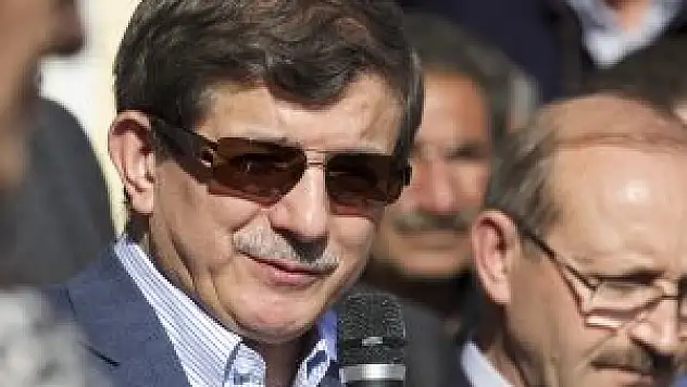 Dışişleri Bakanı Davutoğlu, Kulu'da mitinge katıldı