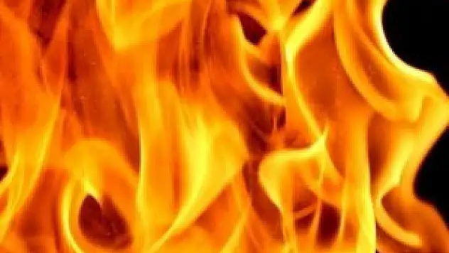 Kendi yaktığı ateşe düşerek can verdi