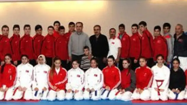 Başkan Altay'dan karetecilere ziyaret