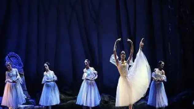 'Giselle' seyirciden büyük ilgi gördü