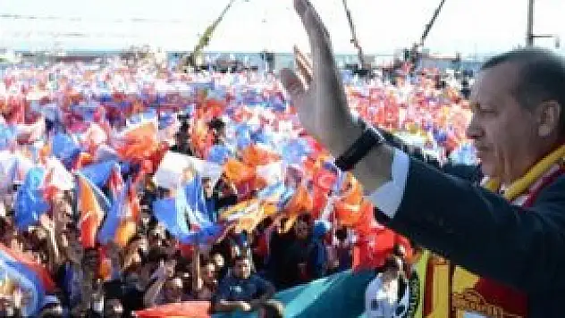 Meydanlar bu çirkin oyunlara itiraz ediyor