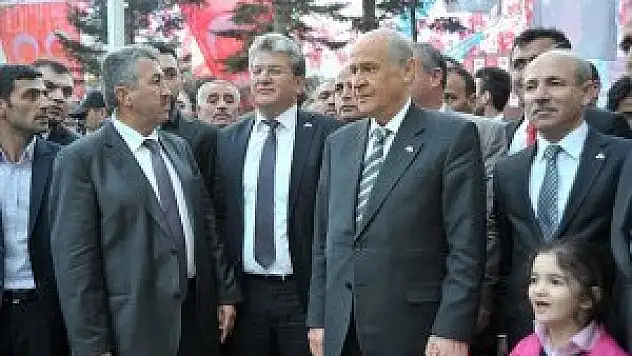 Bu seçimler geleceğimiz için çok önemli