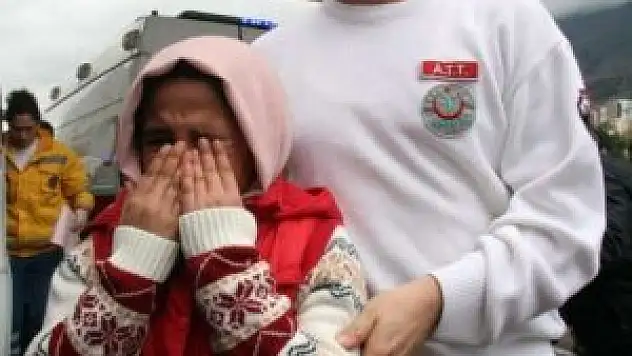 Bursa'da kimyasal paniği: 62 öğrenci hastanede