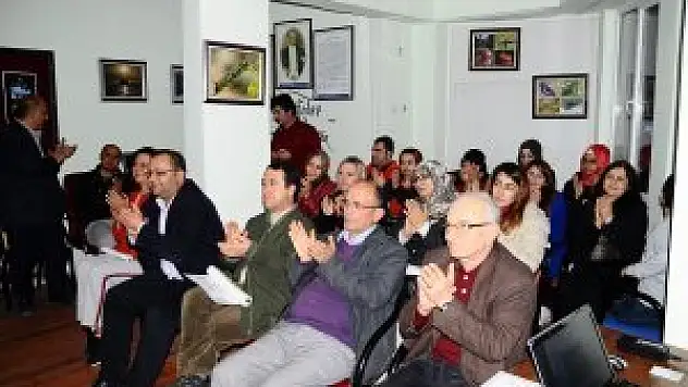 ANFODER'den fotoğraf çekimi kursu sertifika töreni