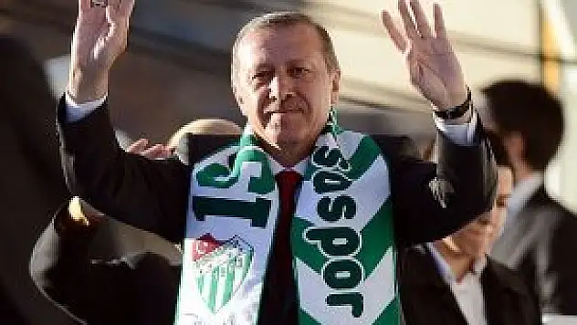 Erdoğan, ''Bir tek ceketim var' deyip, holdingleri yönetenlerden alim olmaz.'