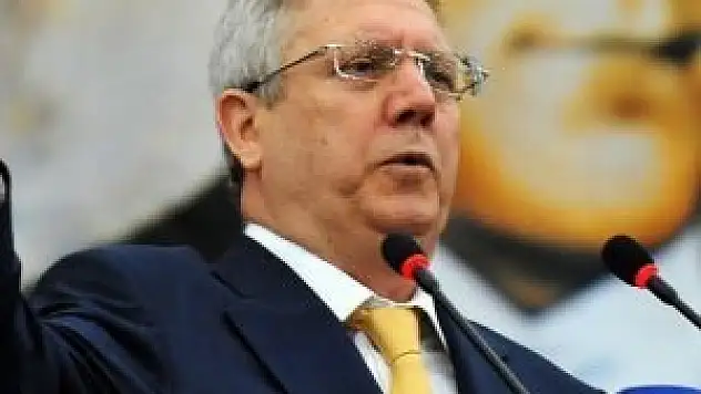 Aziz Yıldırım Avrupa Parlamentosu'na gitti!