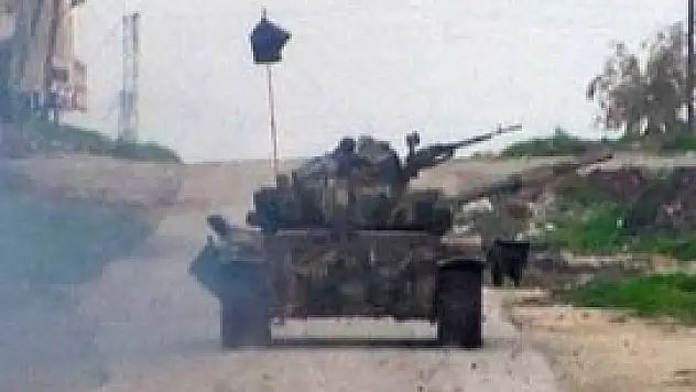 Esed askerlerine pusu: 14 ölü