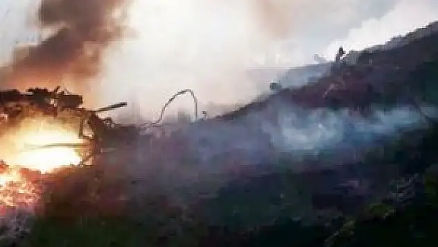 Küçük uçak düştü: 5 kişi öldü