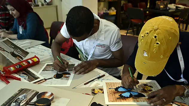 Türk sanatlarına yabancı öğrencilerin eli değiyor