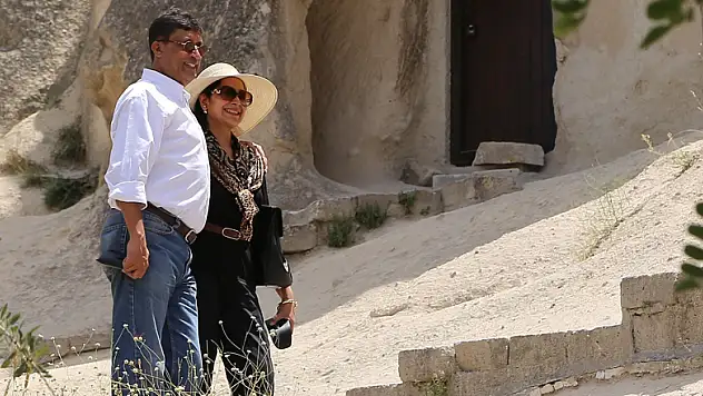 Hint turistler Türkiye'yi keşfedecek