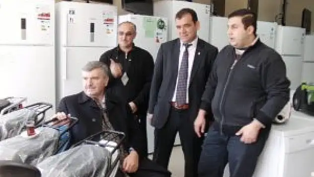 Tahir Akyürek'in motorda çay keyfi!