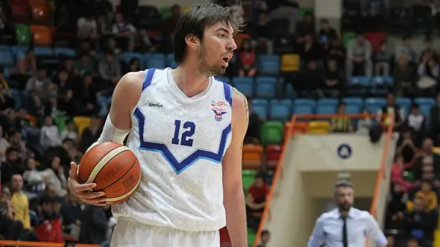 İzzet 'Süper' oldu