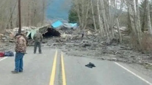 ABD'de toprak kayması: 3 ölü