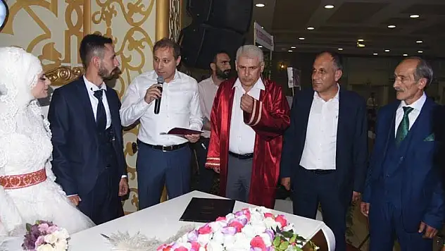 Esra ve Mustafa mutluluğa evet dedi