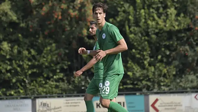 Yeni transferler sahne aldı