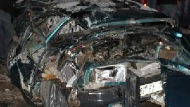 Trafik kazasında bir aile yok oldu