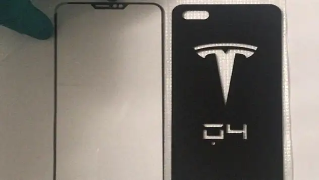 Tesla'nın akıllı telefonu sızdırıldı